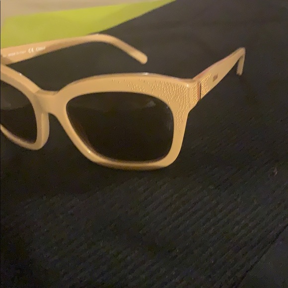 Beautiful Chole taupe / camel color shades